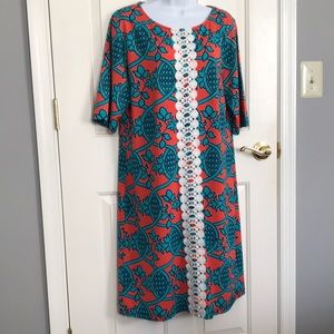 Tracy Negoshian Dress Size XL Fabulous print with elbow sleeve length.